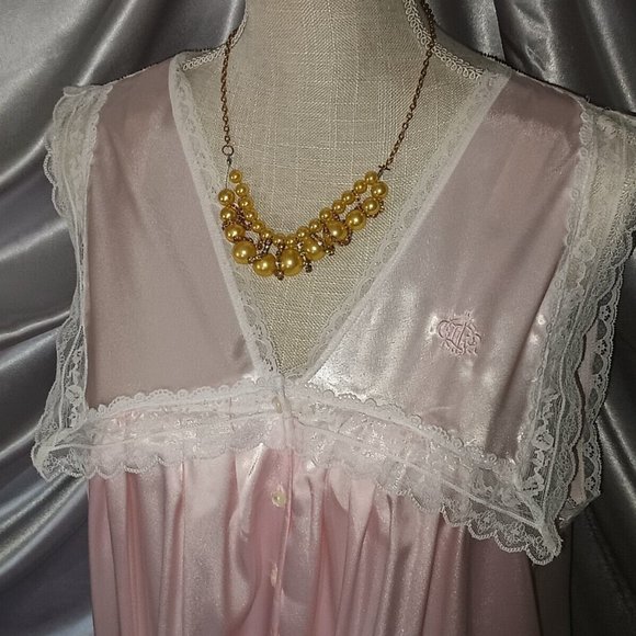 VTG CHRISTIAN DIOR PINK SATIN NIGHTGOWN M Freebust Lacy Shiny V neck Button Up - Picture 2 of 10